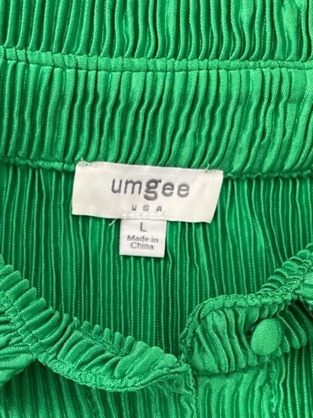 UMGEE Pleated Plissé Two-Piece Short Set- Green Size:Large